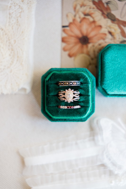 Emerald & Blush Wedding, frame 3